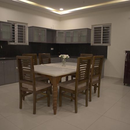 Dcasa Apartment Hotel ไฮเดอราบัด ภายนอก รูปภาพ